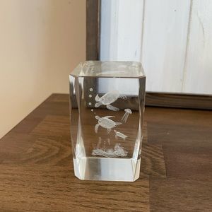 Sea Turtles 3D Laser Etched Crystal Glass Paperweight